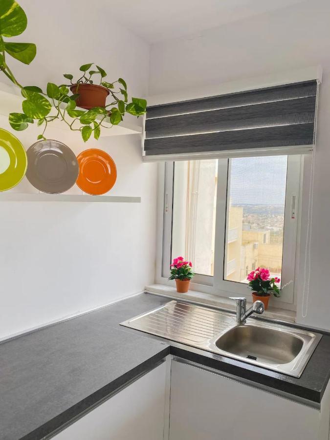 The Blue Mill Penthouse With Beautiful Views Apartment Naxxar Exterior photo