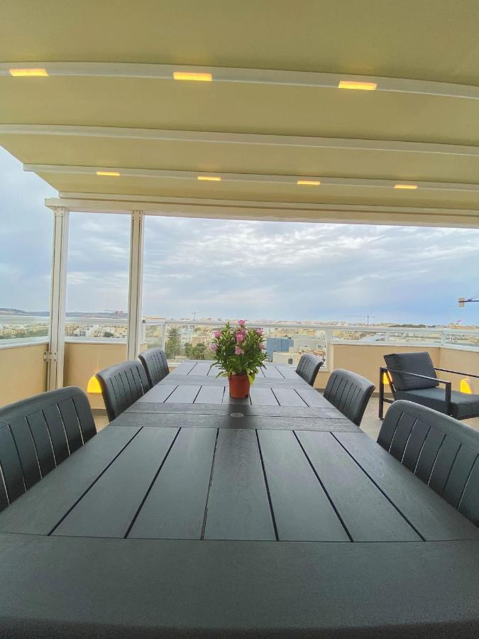 The Blue Mill Penthouse With Beautiful Views Apartment Naxxar Exterior photo